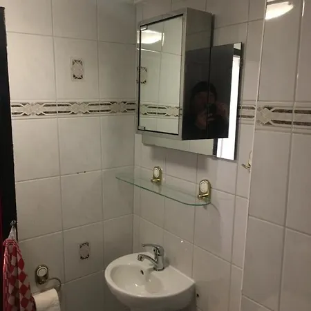 Family Fisherman's House Apartment Volendam