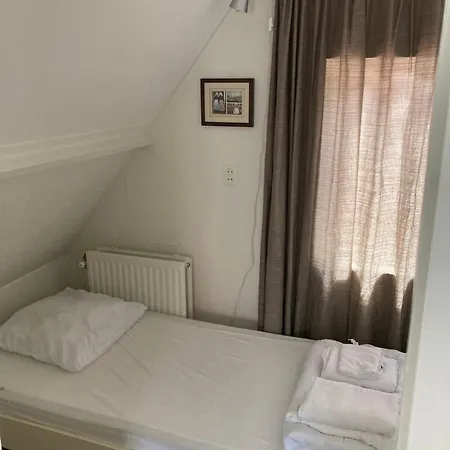 Family Fisherman's House Apartment *